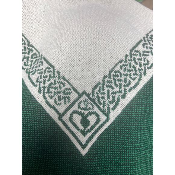 Loomcroft Irish Celtic Knot Green Cream Reversible Knit Blanket Poncho One Size - Picture 4 of 4